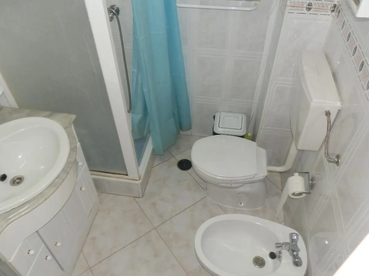 Apartamentos Carolino Monte Gordo 0*,  Portugal