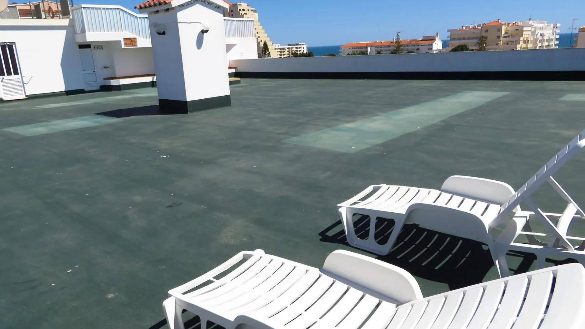 Apartamentos Carolino Monte Gordo 0*,
